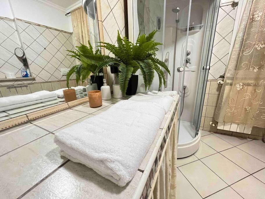 Casa Vacanza Fiera Di Roma Ponte Galeria Exterior foto